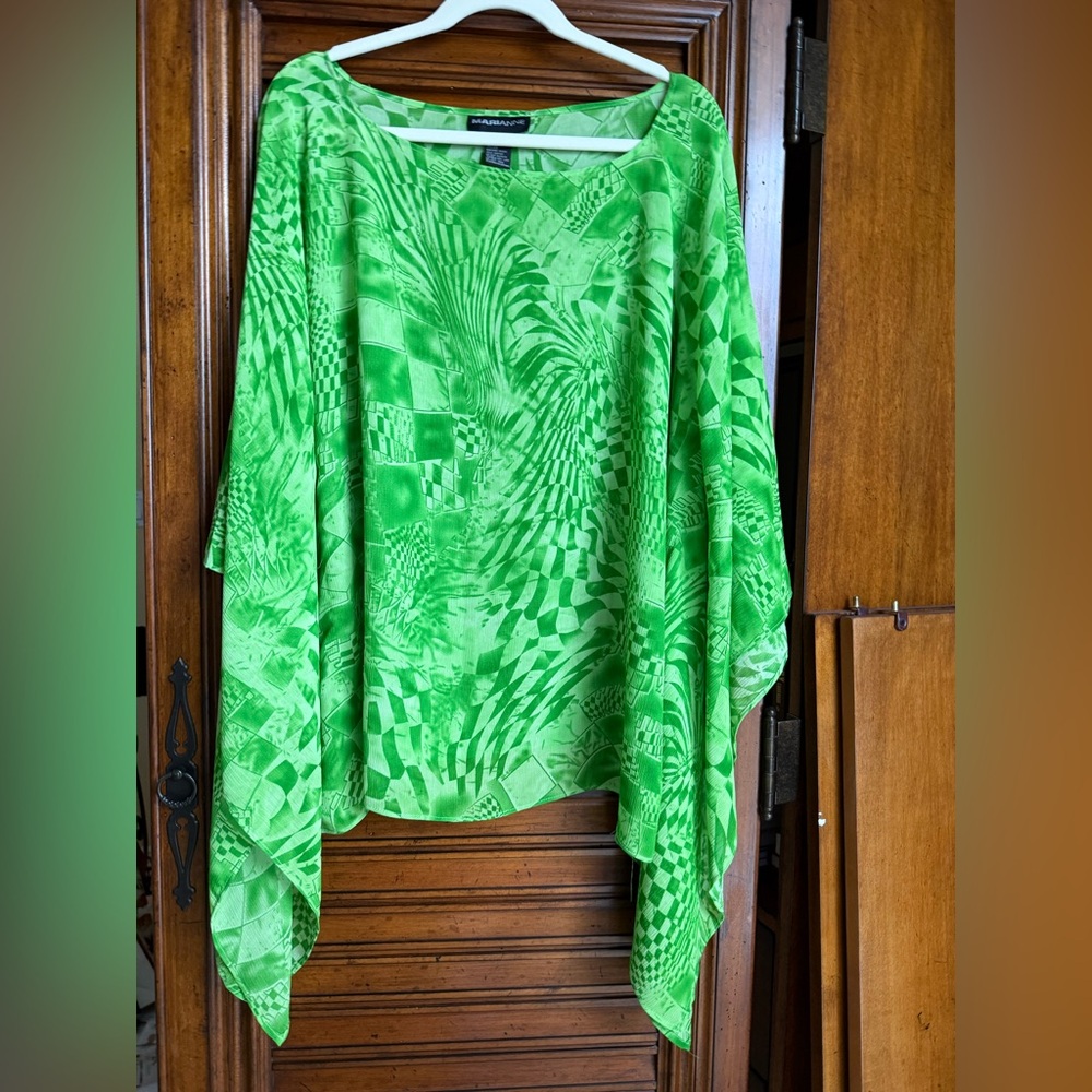 Marianne Green Batwing Top